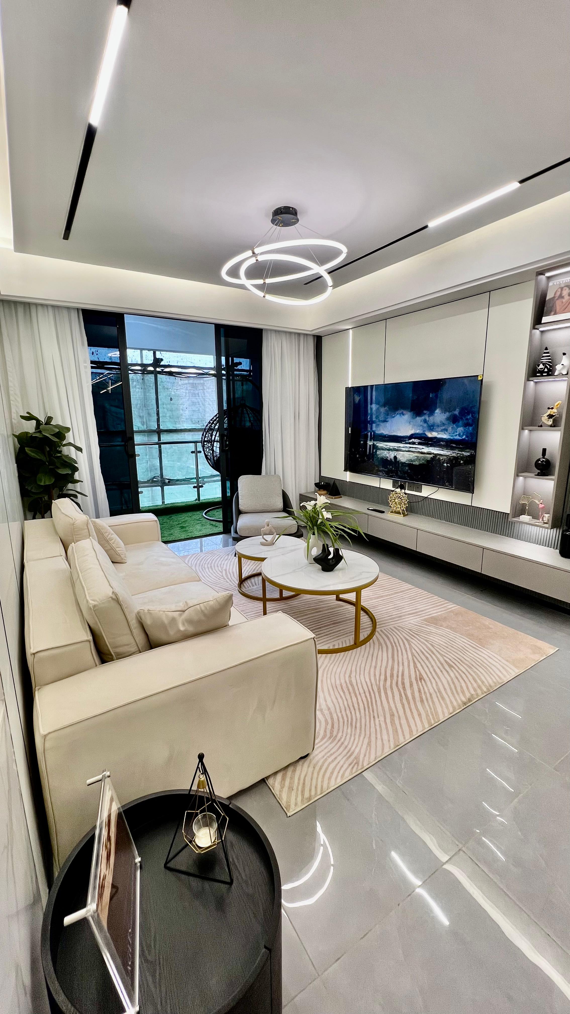 Mango Apartments